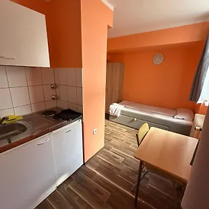 Budget Station Aparthostel Sen 14 Apartment